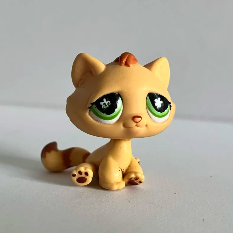 Littlest Petshop Cat Candy #747 figurine