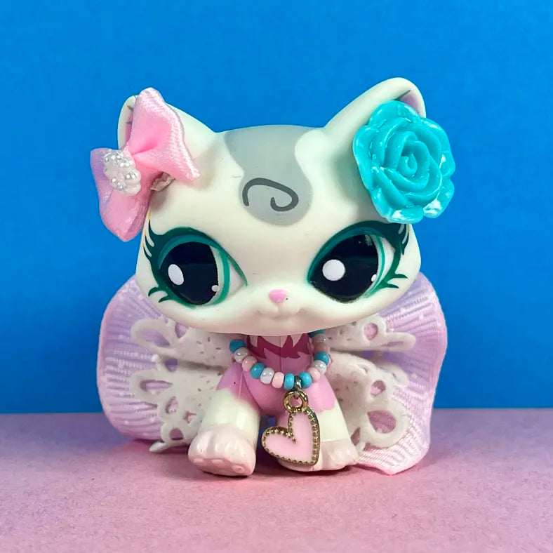 Pink, white, and blue LPS outfit