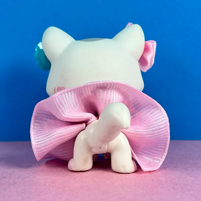 Pink, white, and blue LPS outfit