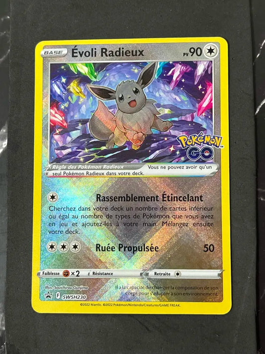 Carte Pokémon Évoli Radieux Promo Épée et Bouclier