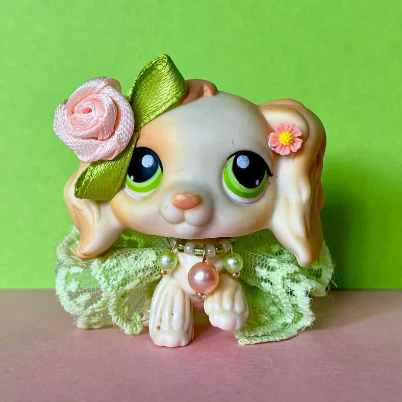 Green and salmon LPS outfit